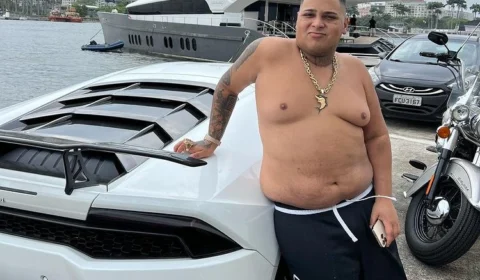 MC Ryan SP diz que tentou pular de jatinho em meio a crise de pânico durante voo