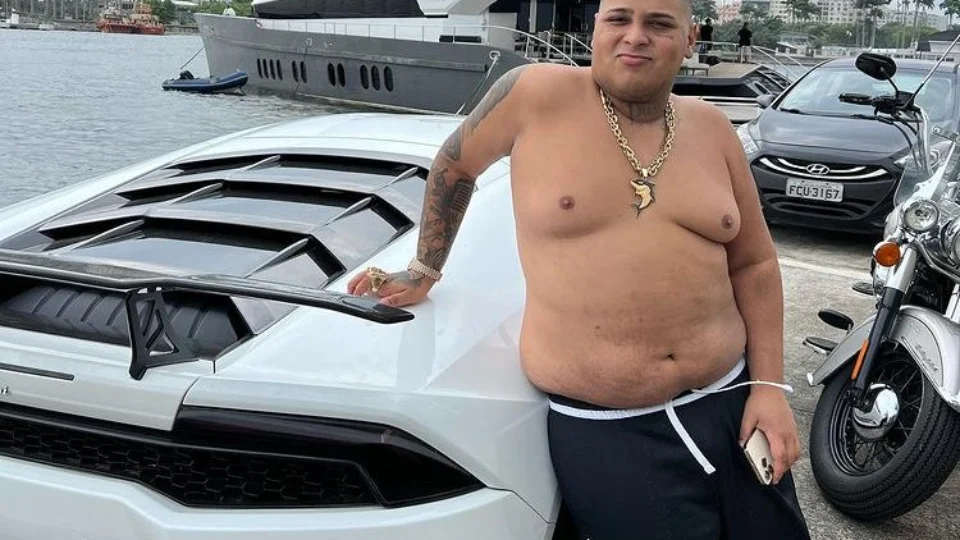 MC Ryan SP diz que tentou pular de jatinho em meio a crise de pânico durante voo