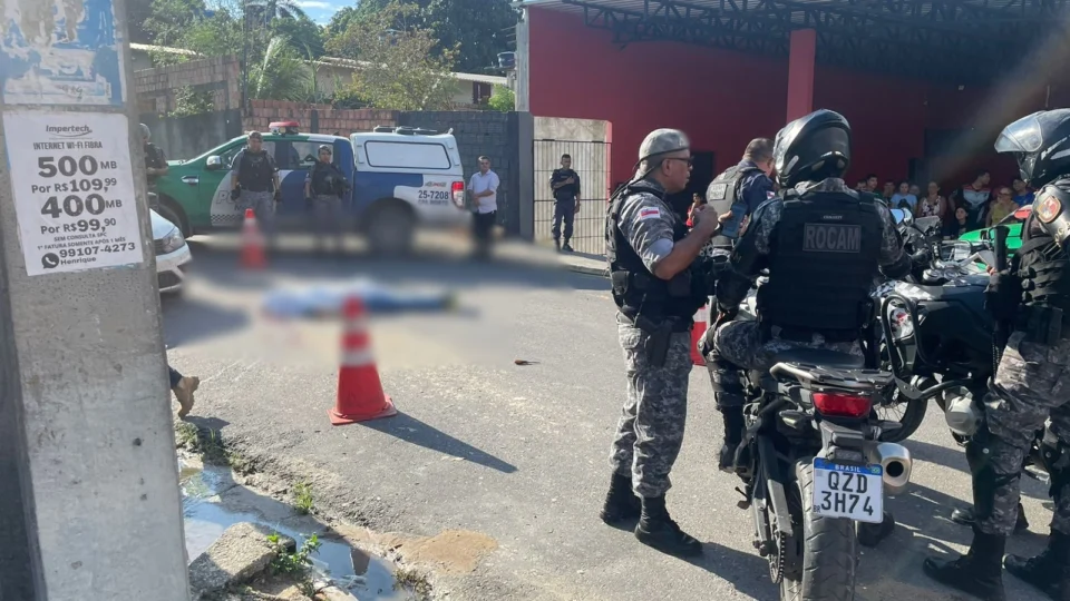 Homem é morto a tiros no momento que fazia mudança de casa em Manaus