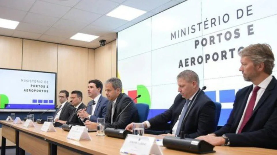 Aéreas e governo anunciam medidas para barateamento de passagens