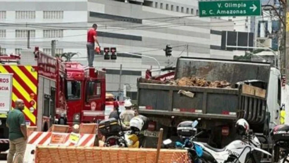 Operário morre soterrado em obra de rede de esgoto, em São Paulo