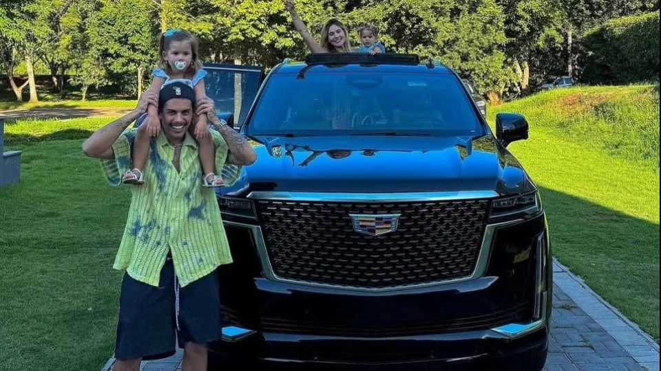 Virginia e Zé Felipe compram carro de R$ 2 milhões; confira modelo