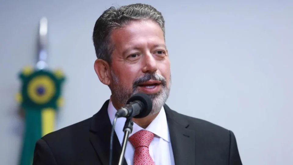 Presidente da Câmara diz que alteração nas redes garante direitos individuais