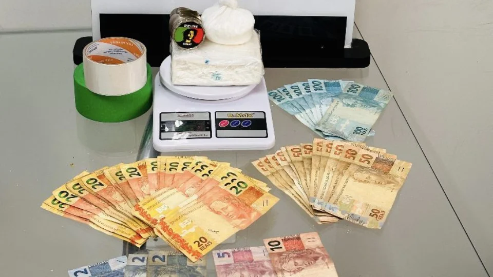 Homem é preso em flagrante por tráfico de drogas