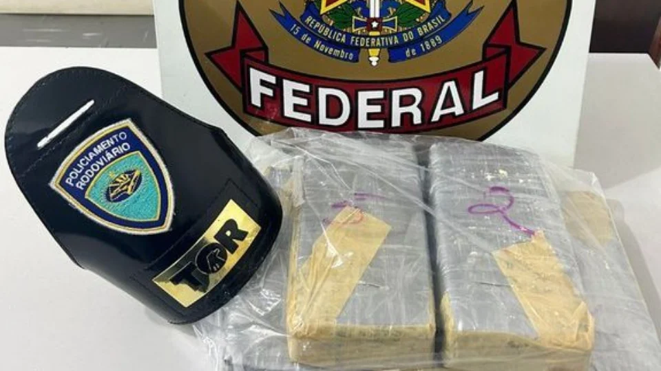 Boliviana recebe R$ 2 mil para traficar cocaína em SP