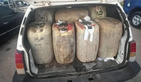 Homem é preso transportando 1.000 litros de gasolina em rodovia de RR