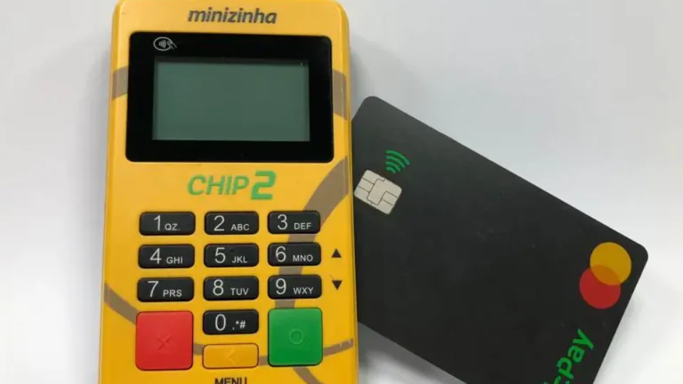 Teto para rotativo do cartão de crédito vale a partir desta quarta-feira (3)