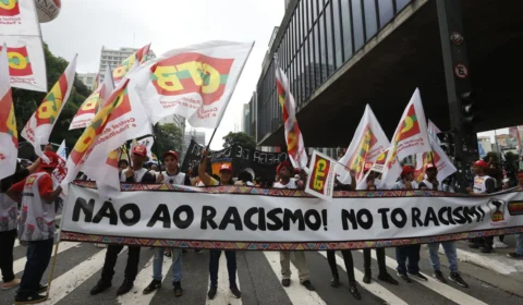 Consulta do governo sobre comunicação antirracista acaba neste sábado (20)