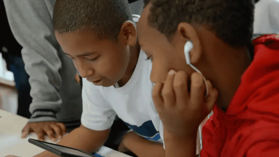 Lula sanciona lei que inclui bullying e cyberbullying no Código Penal  