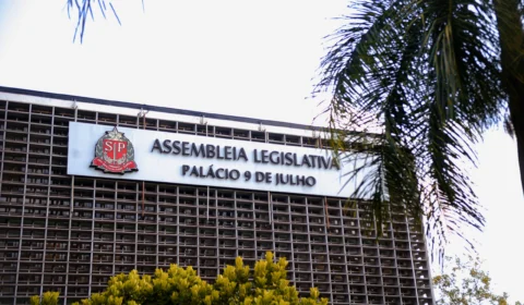 Deputados de SP terão 3º aumento de salário; valor chega a R$ 33 mil