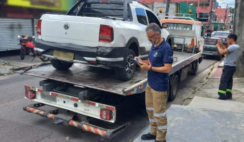 Motorista embriagado e sem CNH provoca acidente em Manaus