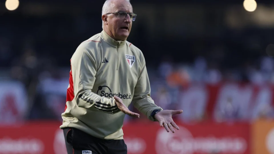 Ednaldo retorna à CBF focado em definir novo técnico da Seleção