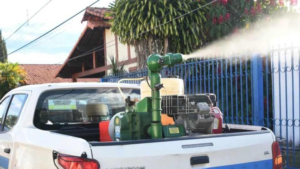 Saúde do Acre realiza mutirão para controle de focos da dengue
