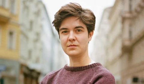 Bilionária vai escolher 50 pessoas para gastar 131 milhões