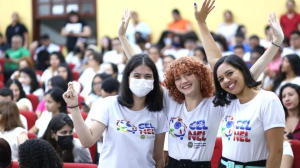 Centro de línguas abre 600 vagas para cursos em Rio Branco