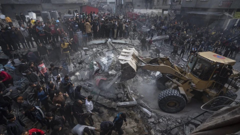 Líder do Hamas chega ao Egito para negociar trégua com Israel em Gaza