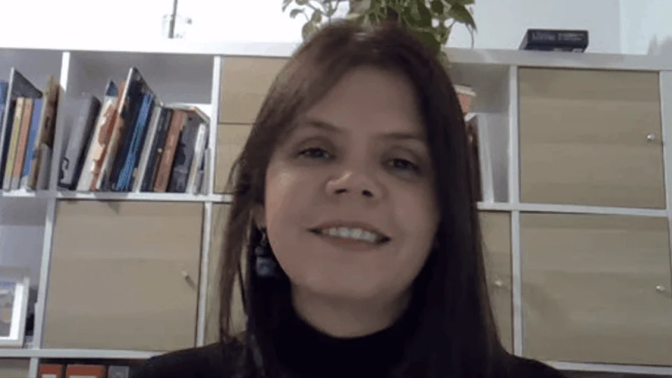 Norte Entrevista: ‘Paris é uma cidade muito rica culturalmente e cheia de surpresas’, diz a historiadora Helena Ribeiro