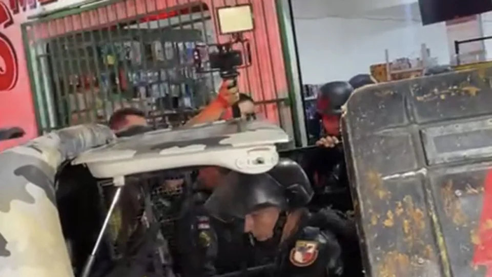 Homem mantém adolescente refém durante assalto em Manaus