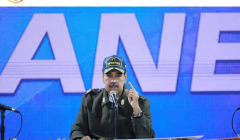 Essequibo: Maduro mobiliza exército em resposta a navio militar britânico