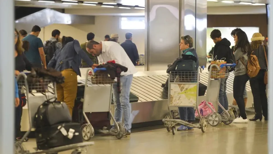 Reclamações contra empresas aéreas aumentam 9,8% em 2023