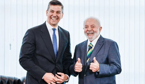 Lula e presidente do Paraguai discutem o futuro de Itaipu