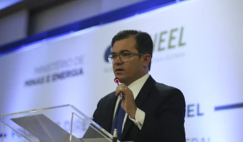Governo exonera secretário-executivo do ministério de Minas e Energia