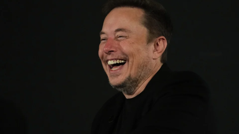 Elon Musk faz uso de LSD e ketamina; investidores ficam receosos, diz jornal