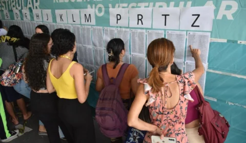Matrícula dos aprovados no Vestibular e SIS da UEA inicia nesta terça, 2