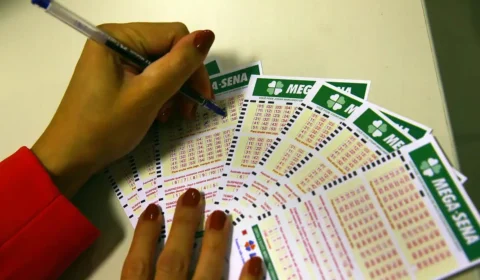 Mega-Sena acumula e prêmio vai agora a R$ 120 milhões