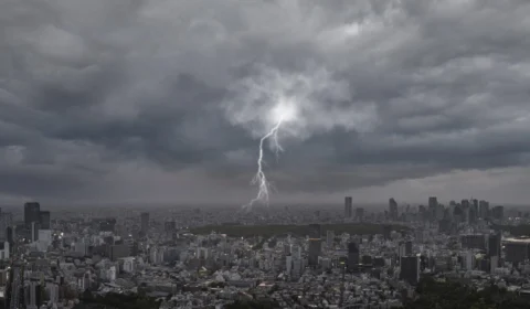 Região portuguesa é atingida por fortes chuvas e inundações