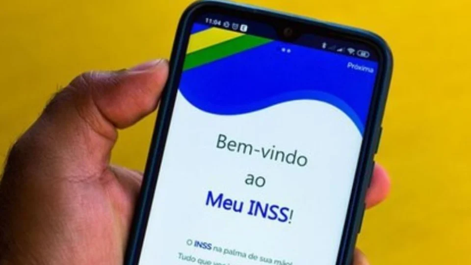 INSS começa a pagar hoje aposentados e pensionistas com reajuste