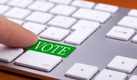 Eleitor tem quatro meses para regularizar título e votar em outubro