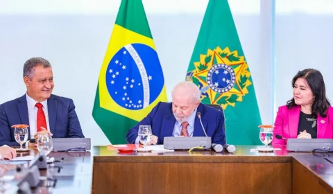 Lula diz que vai explicar vetos a lideranças partidárias 