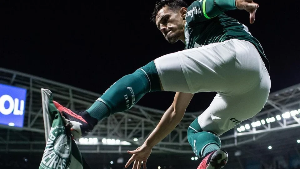 Raphael Veiga sobre proposta da Arábia Saudita: ‘Quero fazer história no Palmeiras’