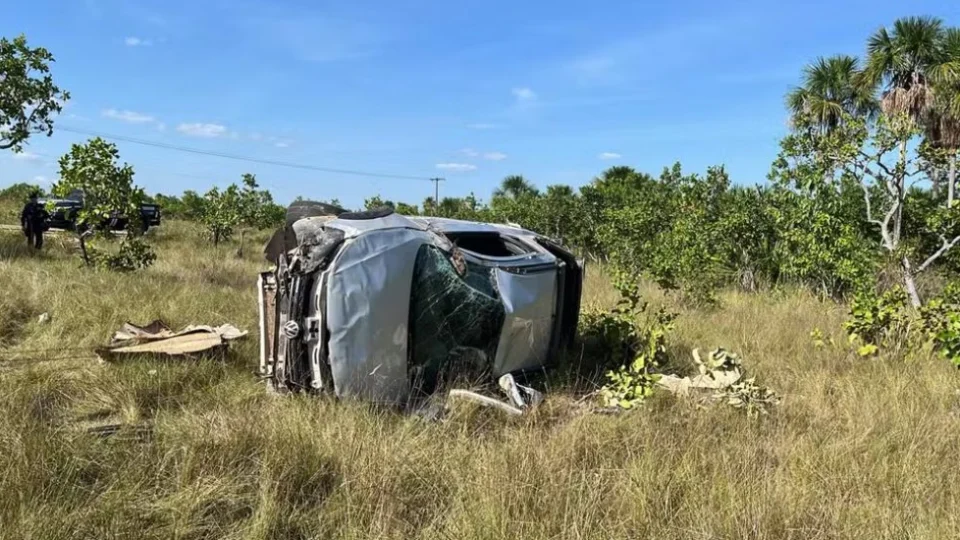 Acidente na RR-205 em Roraima deixa uma pessoa morta e duas feridas