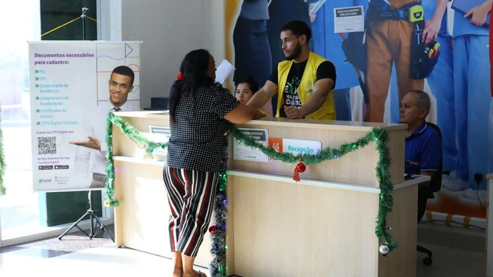 Sine Manaus oferta 692 vagas de emprego nesta segunda-feira, 29