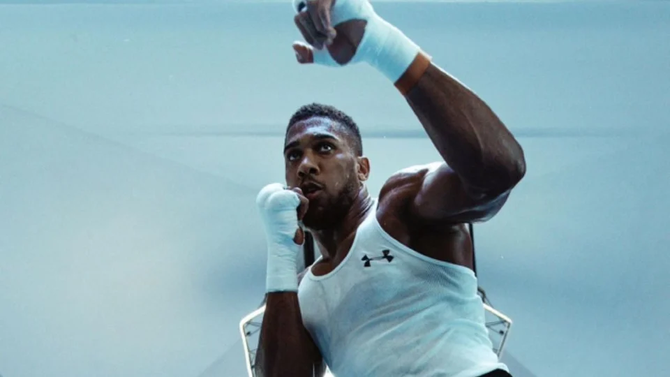 Com investimento em US$ 1 bilhão, evento de boxe promete luta histórica na Arábia Saudita