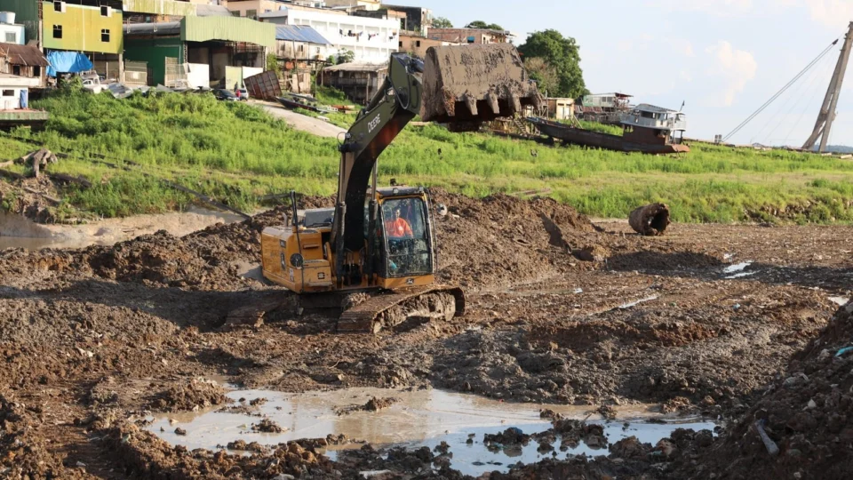 TCE-AM revoga medida que suspende dragagem em igarapés de Manaus