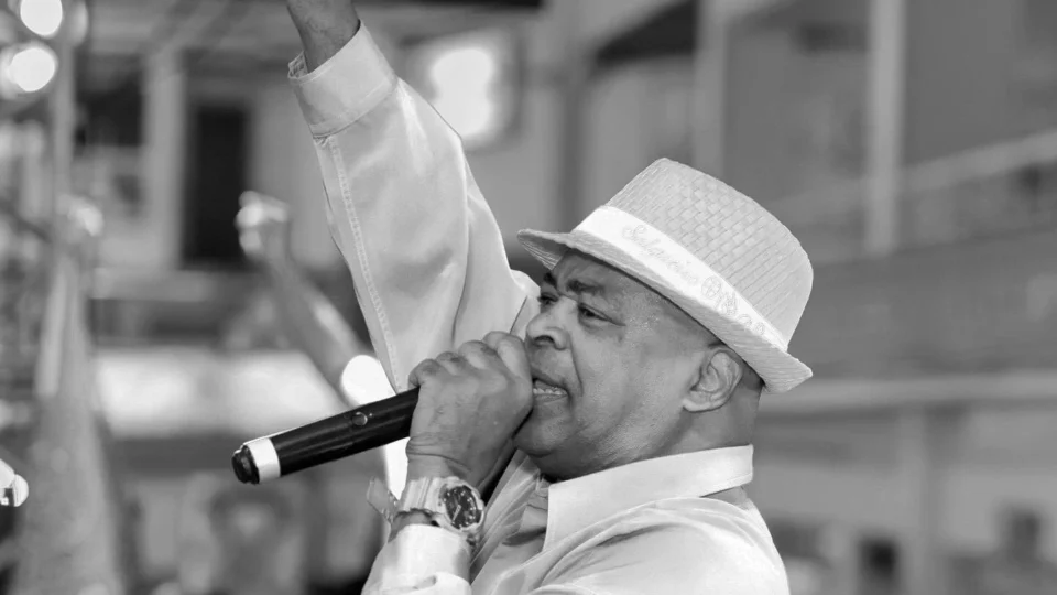 Voz do carnaval carioca, Quinho do Salgueiro morre aos 66 anos