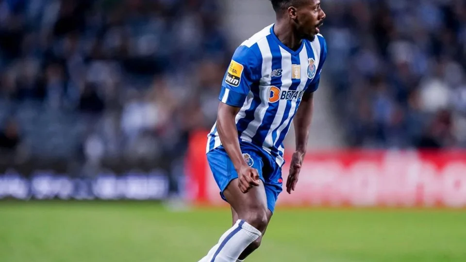 Botafogo pode chegar a 10 estrangeiros no plantel