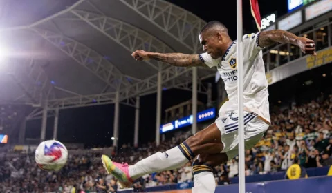 Com chegada de Douglas Costa, Fluminense terá 15 jogadores ’30+’