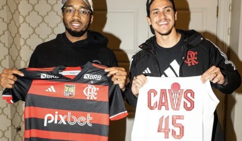 Flamengo: Patrocinadora divulga nova camisa