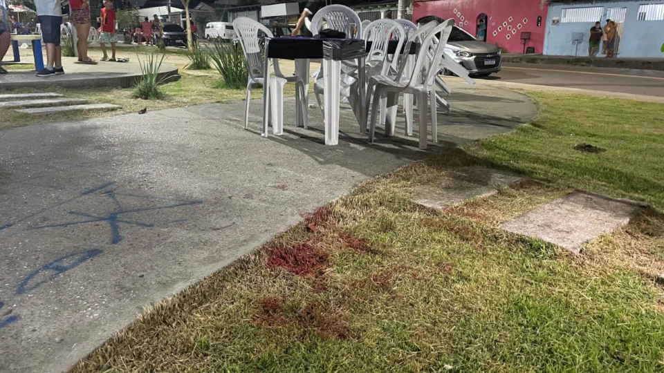 Homem é assassinado a tiros em lanchonete da ZN de Manaus