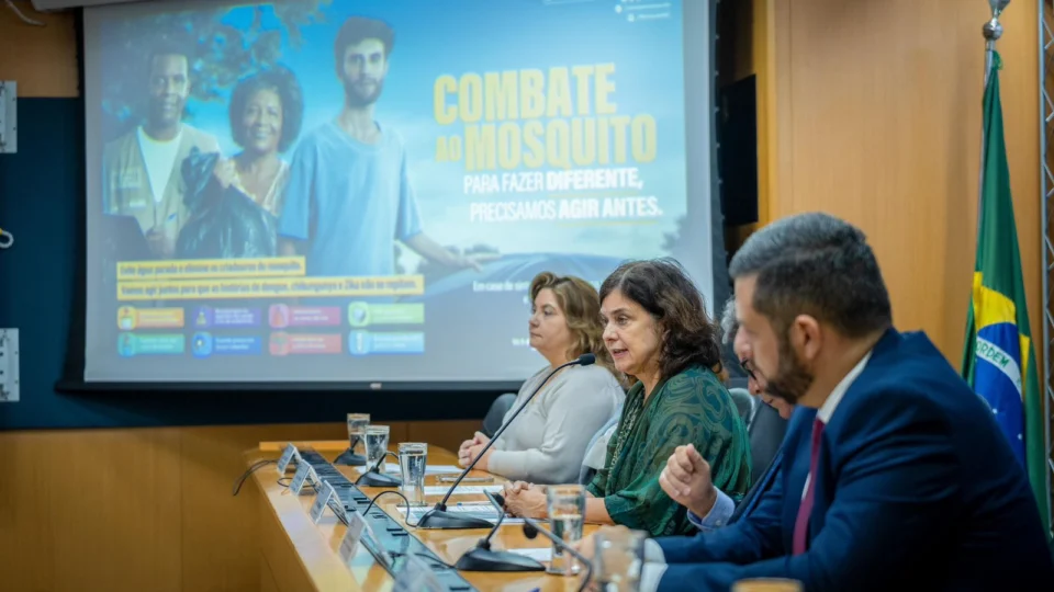 Distrito Federal vai pedir apoio do Exército no combate à dengue