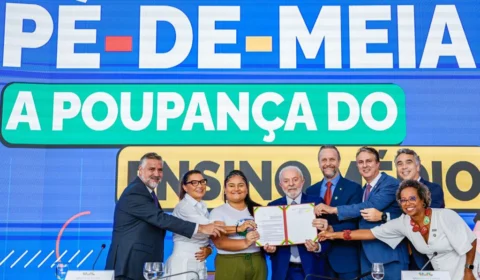 Lula e ministro da Educação lançam programa ‘ Poupança do Ensino Médio’