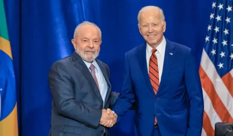 Lula convida Joe Biden para visitar o Brasil