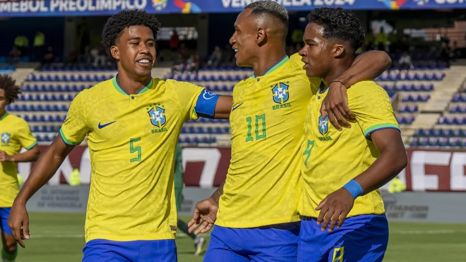 Brasil enfrenta Colômbia em busca de nova vitória no Pré-Olímpico