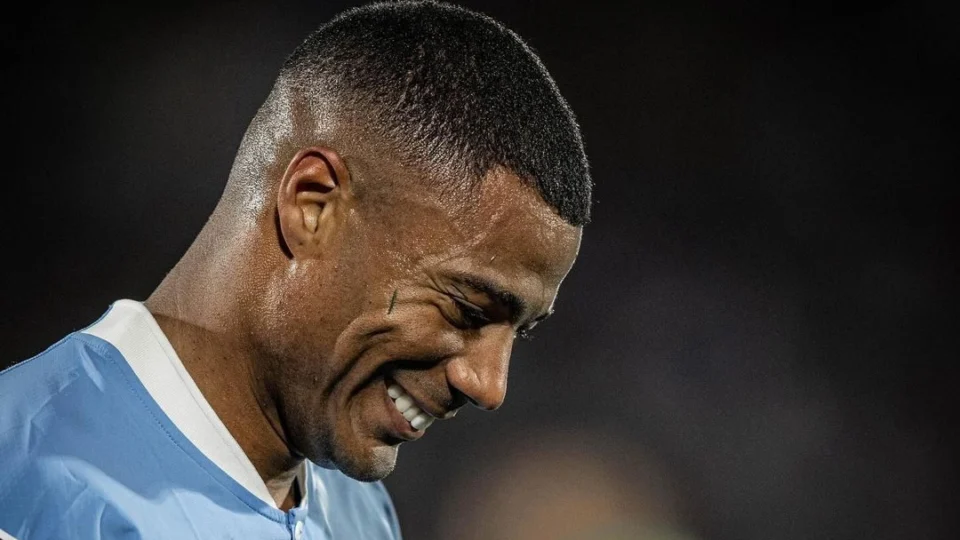 Flamengo: De La Cruz chegará ao Rio nesta terça-feira, 9