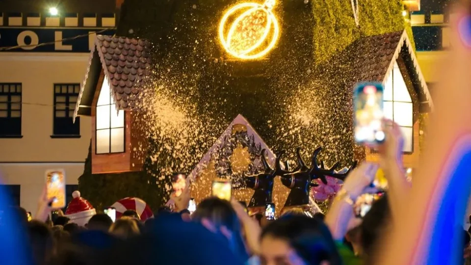 Decoração de Natal permanece no Rio Branco até domingo, 14