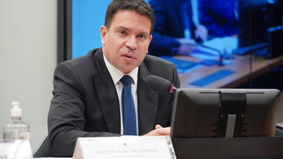 PGR afirma que Ramagem usou Comissão para benefício próprio